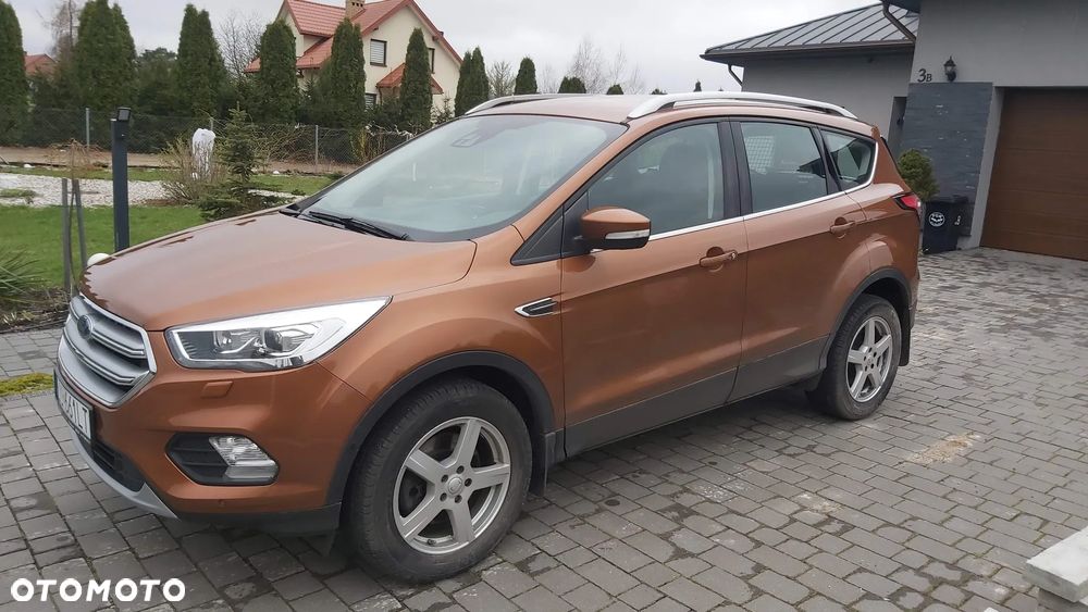 Ford Kuga 2.0 TDCi 2x4 ST-Line - 9