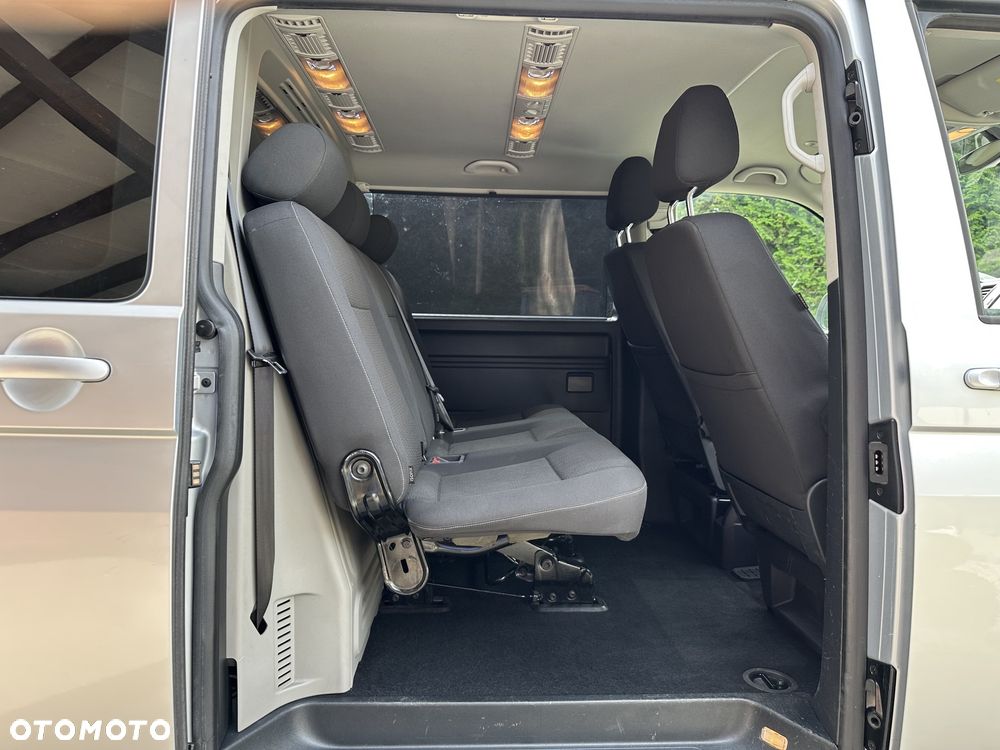 Volkswagen Caravelle 2.0 TDI L1 Comfortline - 11