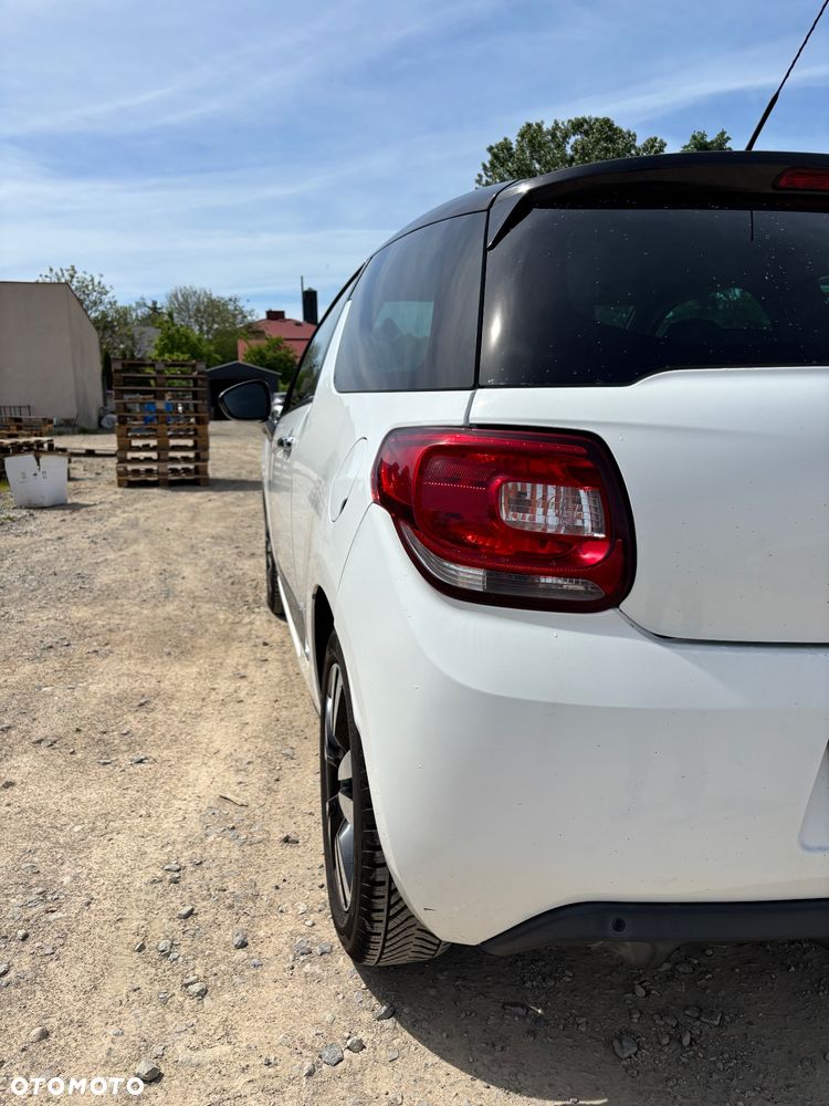 Citroën DS3 1.6 HDi SoChic - 8