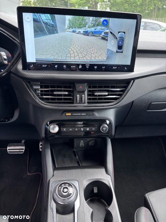 Ford Kuga - 13