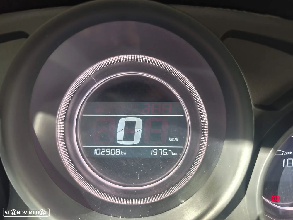 Citroën C4 1.6 BlueHDi Live - 23