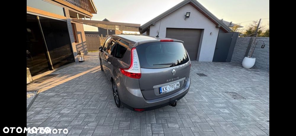 Renault Scenic TCe 130 Bose Edition - 8