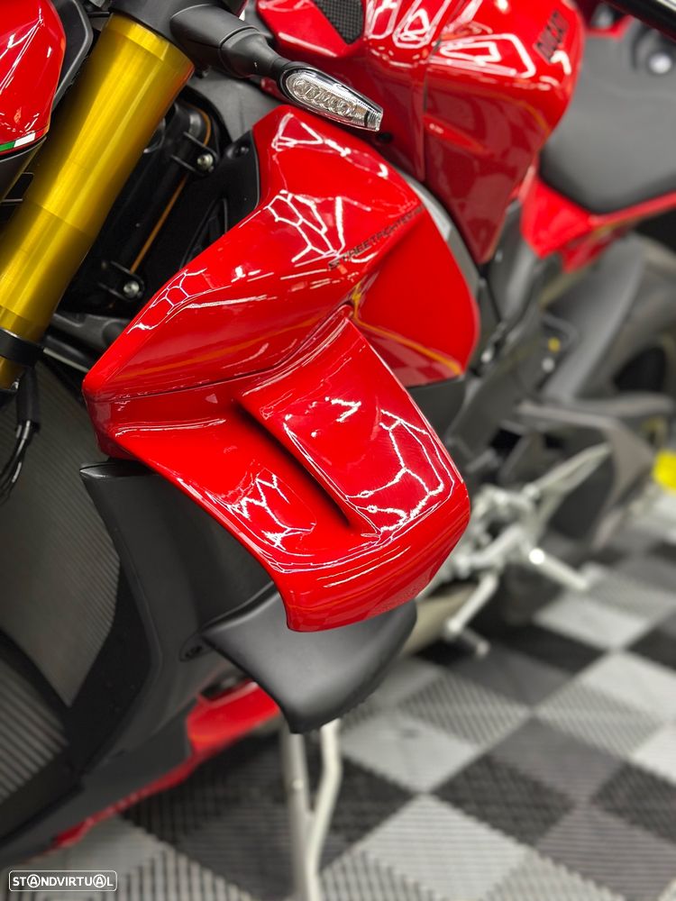 Ducati Streetfighter Street Fighter V4 - 5