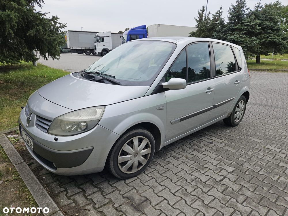Renault Scenic - 1