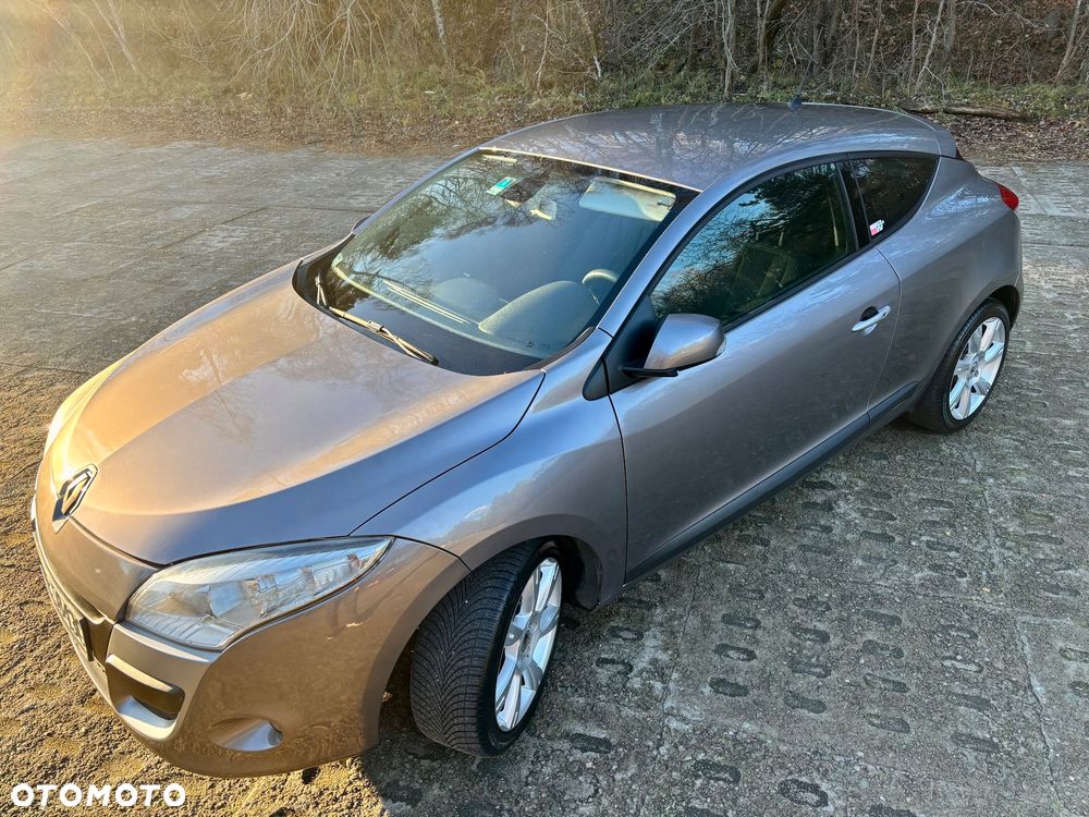 Renault Megane TCe 180 Dynamique - 2