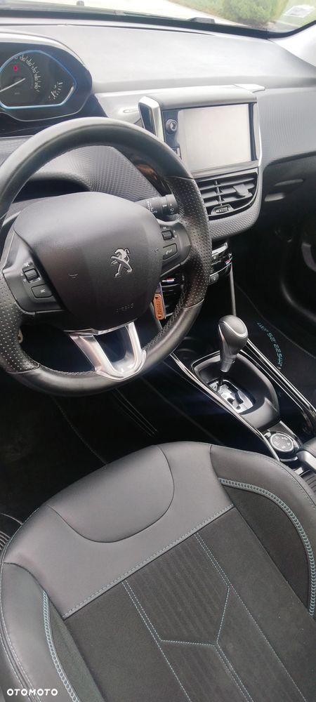 Peugeot 2008 PureTech 110 Stop&Start EAT6 Crossway - 24