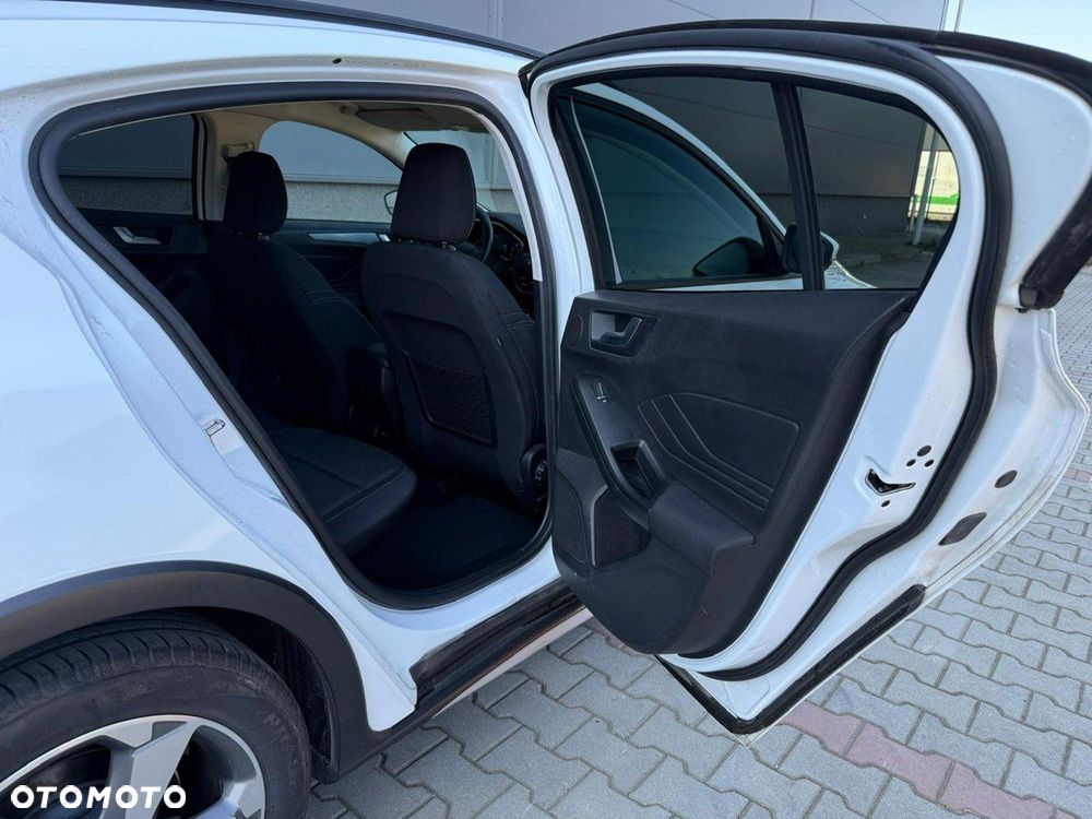 Ford Focus 1.0 EcoBoost Active - 21