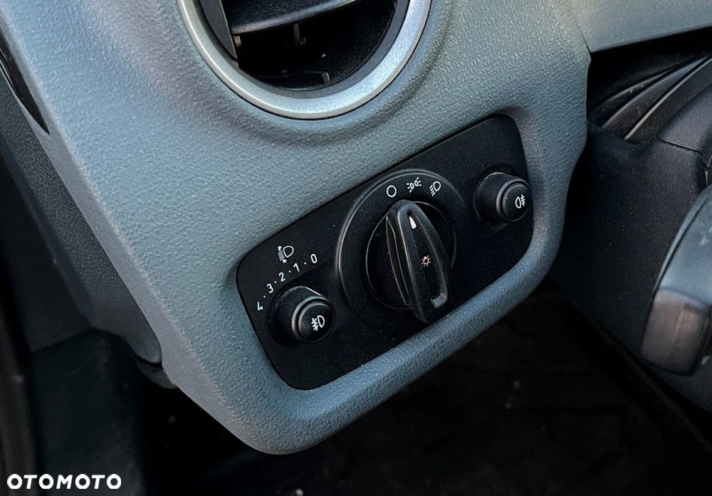 Ford Fiesta - 19