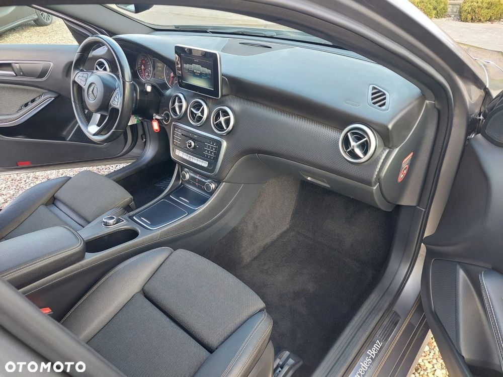 Mercedes-Benz Klasa A 180 7G-DCT Peak Edition - 8