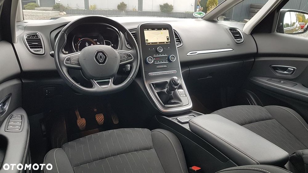 Renault Grand Scenic ENERGY TCe 140 LIMITED - 19