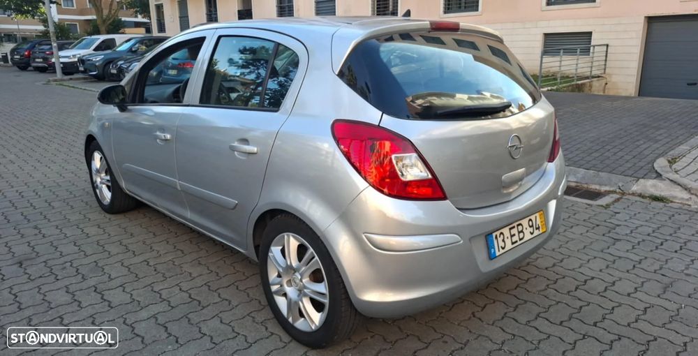 Opel Corsa 1.2 Enjoy - 4
