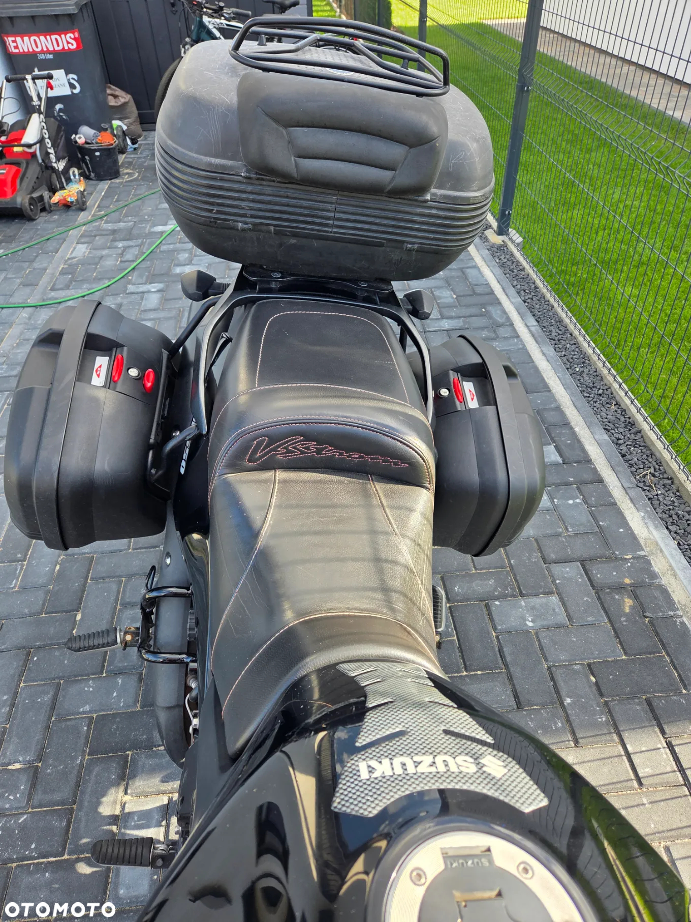 Suzuki V-STROM - 8