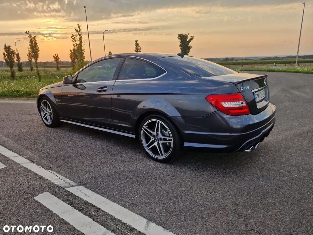 Mercedes-Benz Klasa C 63 AMG AMG SPEEDSHIFT MCT - 15