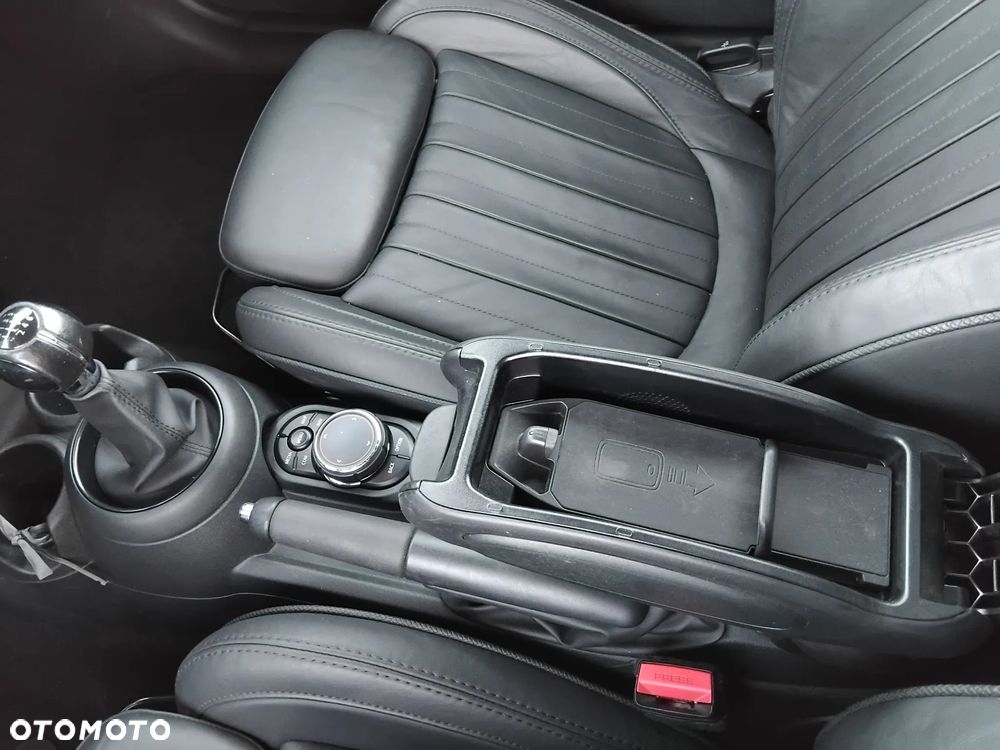 MINI Cooper John Works Trim - 18