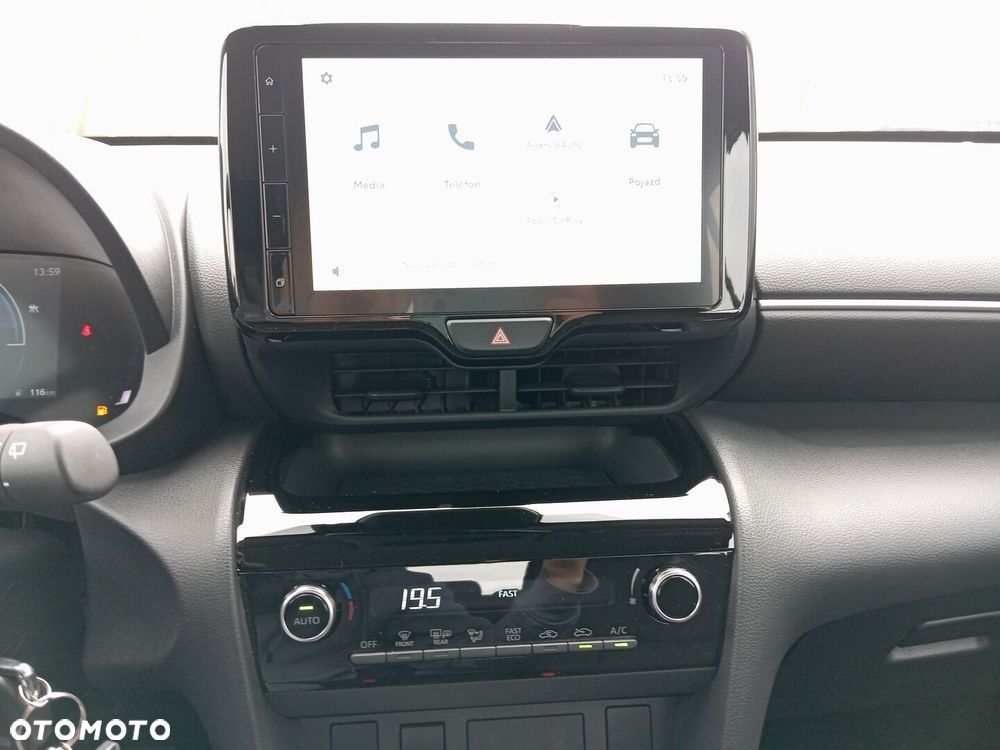 Toyota Yaris Cross Hybrid 1.5 Comfort - 18