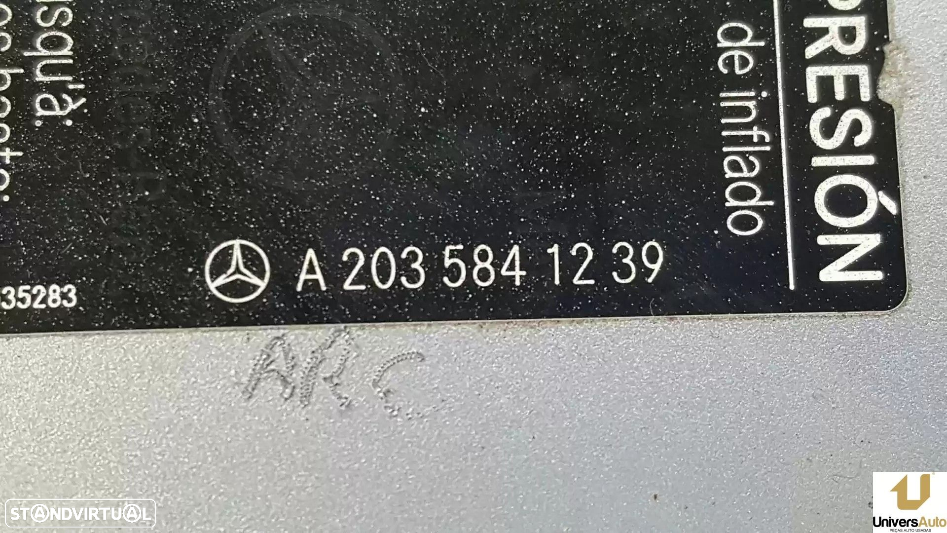 TAMPA EXTERIOR COMBUSTÍVEL MERCEDES-BENZ CLASSE C COUPÉ 2004 -A2037500806 - 3