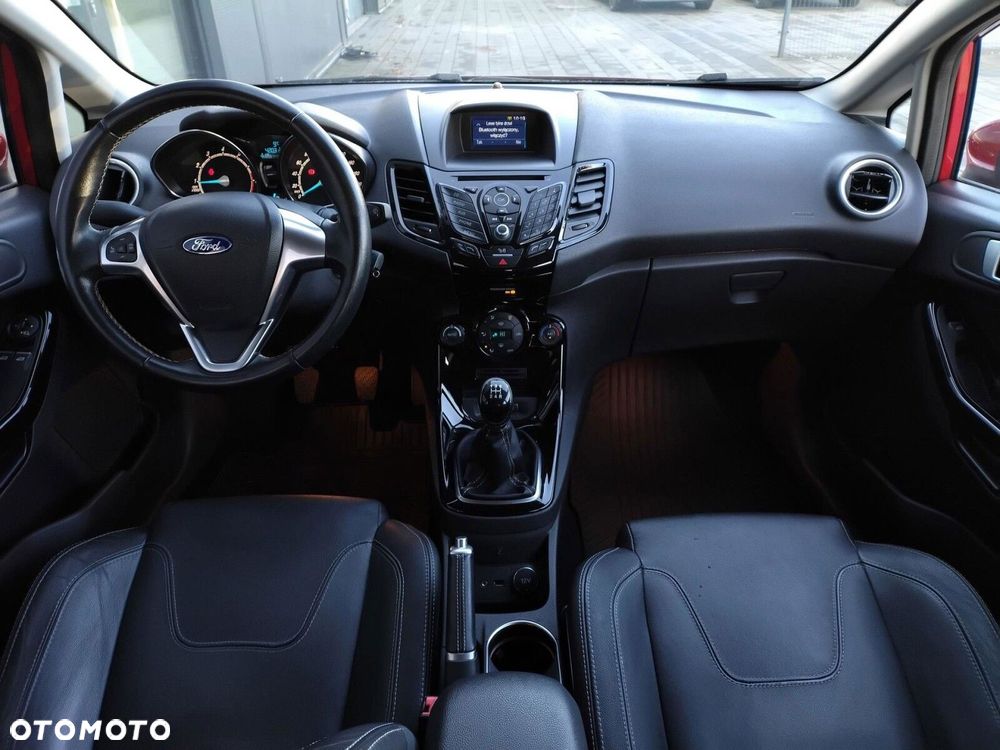 Ford Fiesta 1.0 EcoBoost Titanium - 23