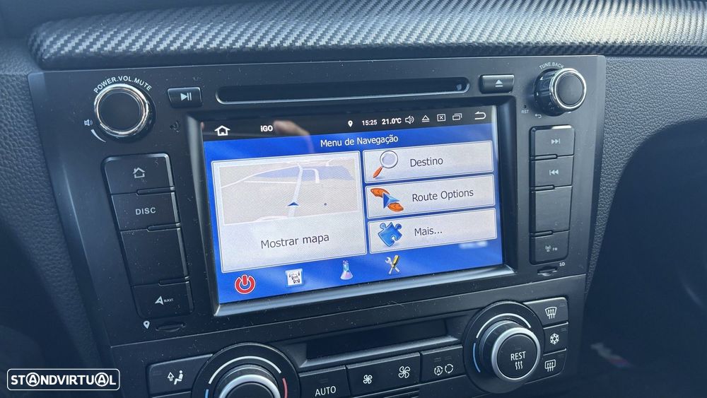 BMW 118 d Cabrio Limited Edition Lifestyle c/ M Sport Pack - 13