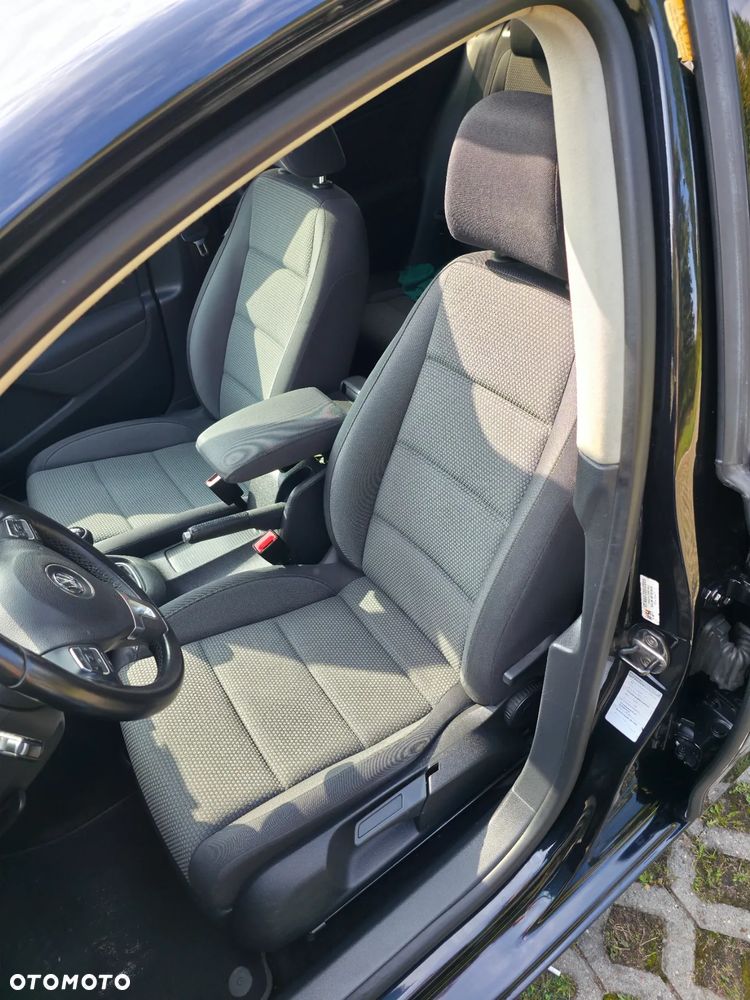 Volkswagen Golf VI 1.6 TDI Comfortline - 17