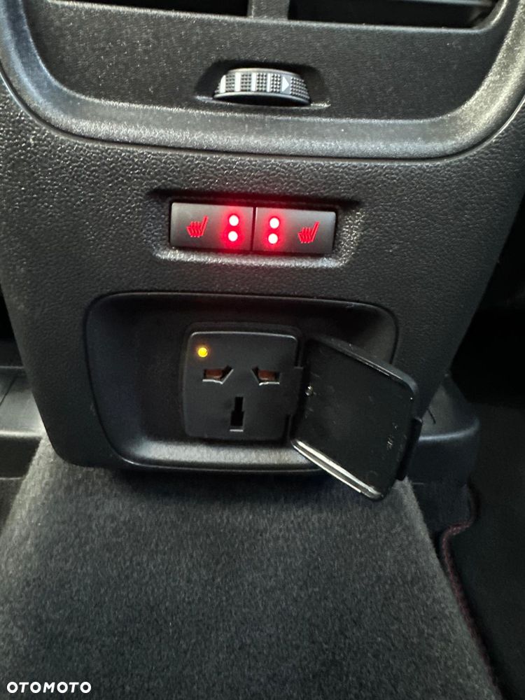 Ford Kuga 1.5 EcoBoost FWD ST-Line - 26