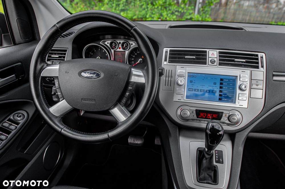 Ford Kuga 2.5 4x4 Titanium - 18