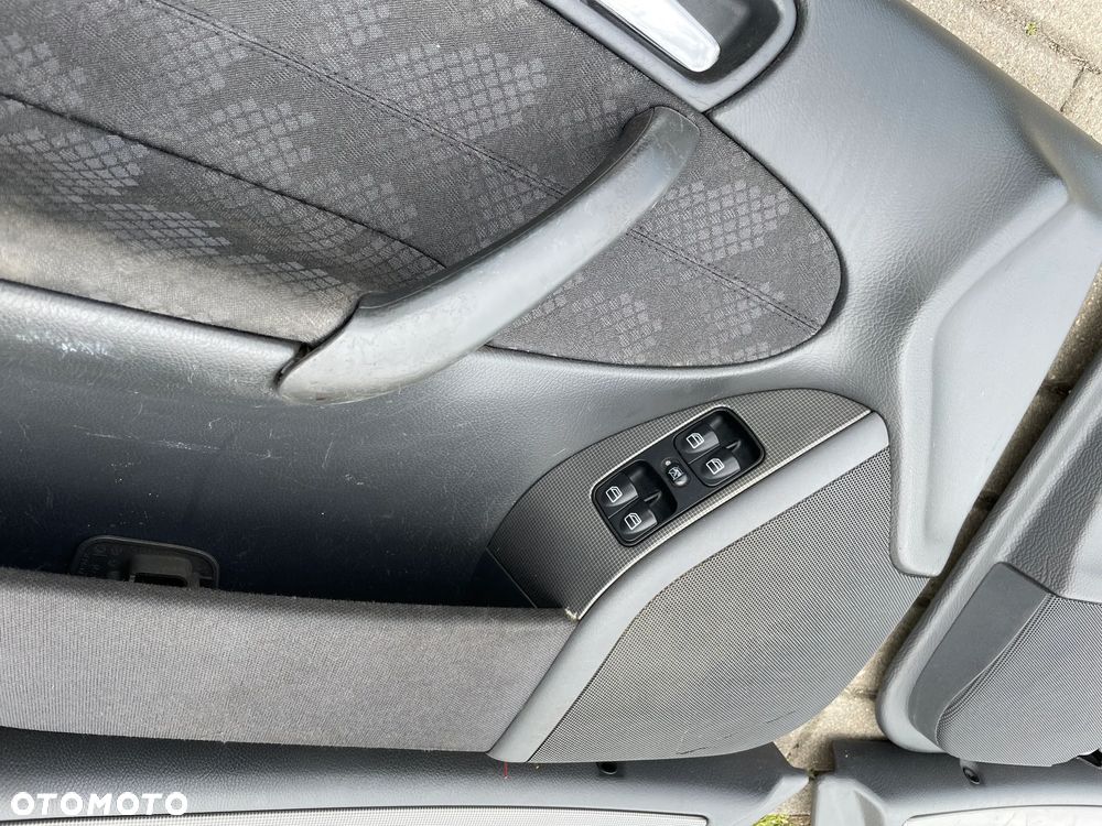 Mercedes Benz C KLASA W203 Boczki Tapicerka drzwi Komplet AVANGARDE KOMBI - 7