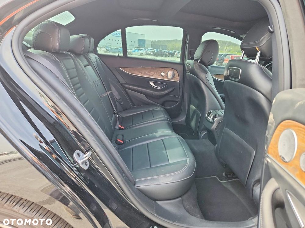 Mercedes-Benz Klasa E 450 4Matic 9G-TRONIC - 11
