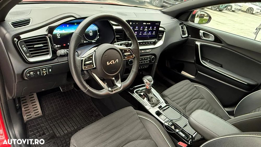 Kia Pro Ceed 1.5 T-GDI 7DCT GT Line - 12