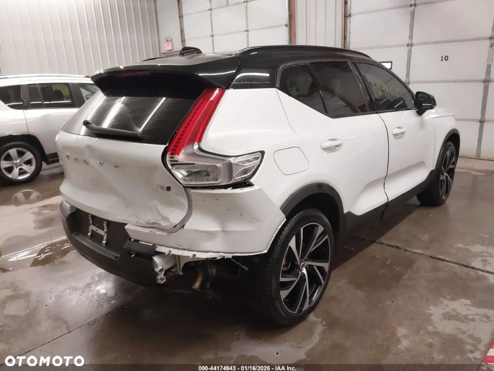 Volvo XC 40 T5 AWD Geartronic R-Design - 7