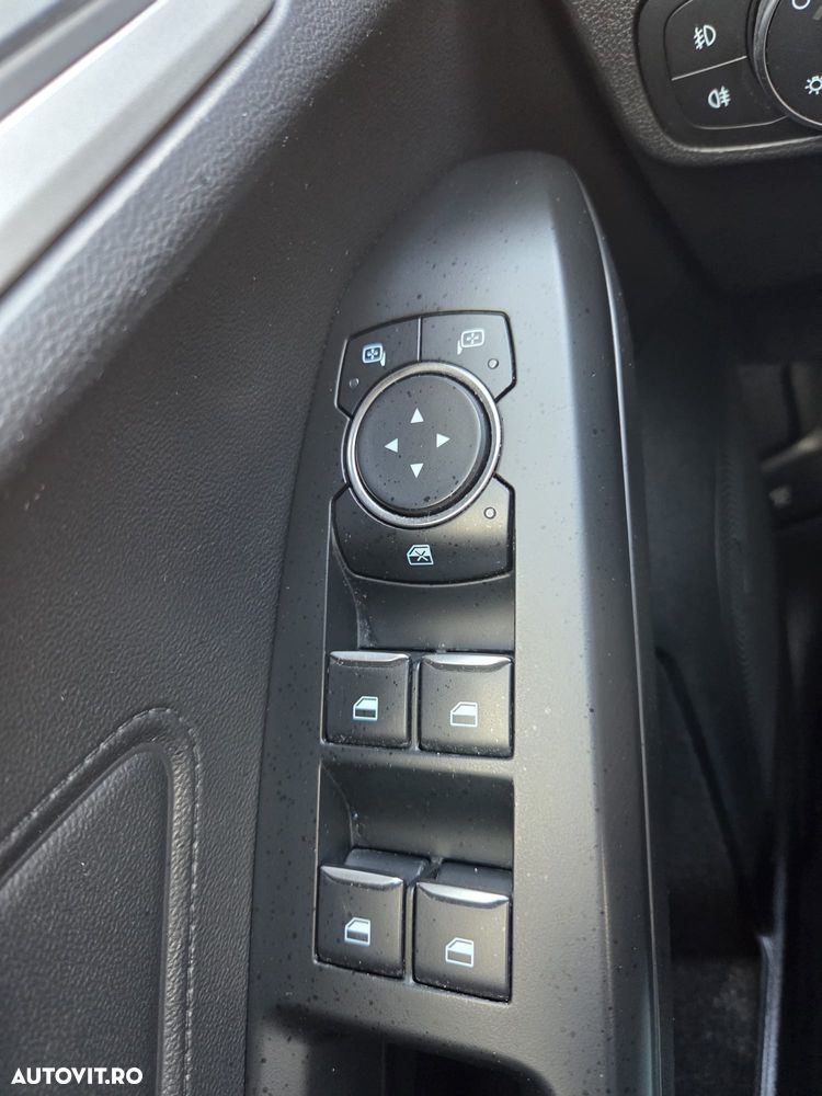 Ford Focus 1.5 EcoBlue Start-Stopp-System COOL&CONNECT - 14