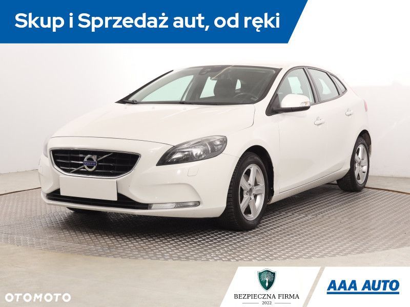 Volvo V40 - 2