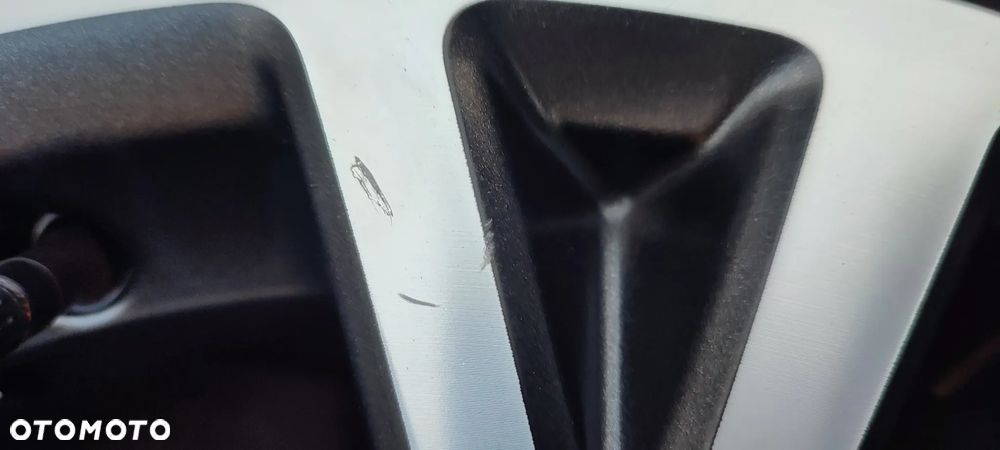 Felgi Aluminiowe Oryg. Ford Kuga 18 Cali 5x108 7,5Jx18 Et50 Ø63,4mm Idealne !!! - 11