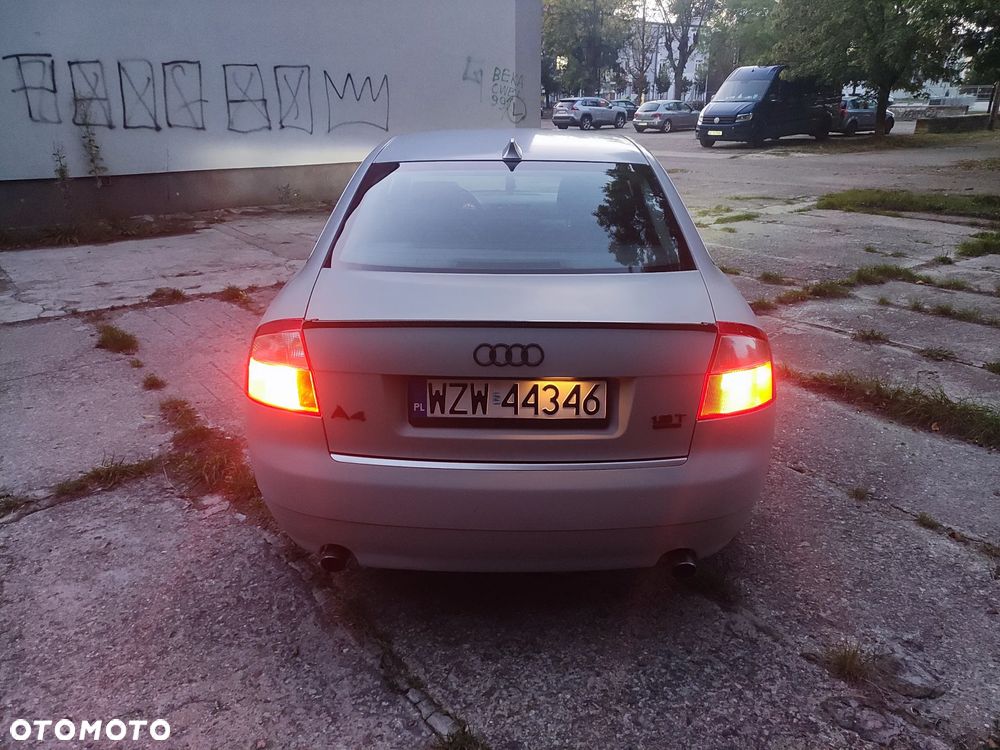 Audi A4 Limousine 1.8T Quattro - 9