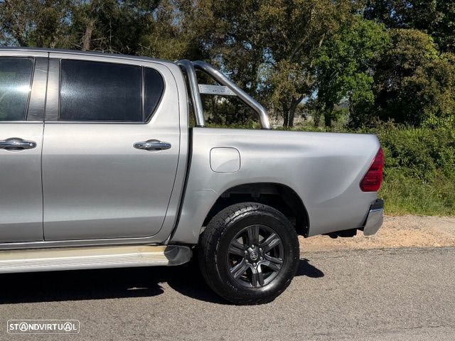Toyota Hilux 2.4 D-4D 4WD CD CH - 3