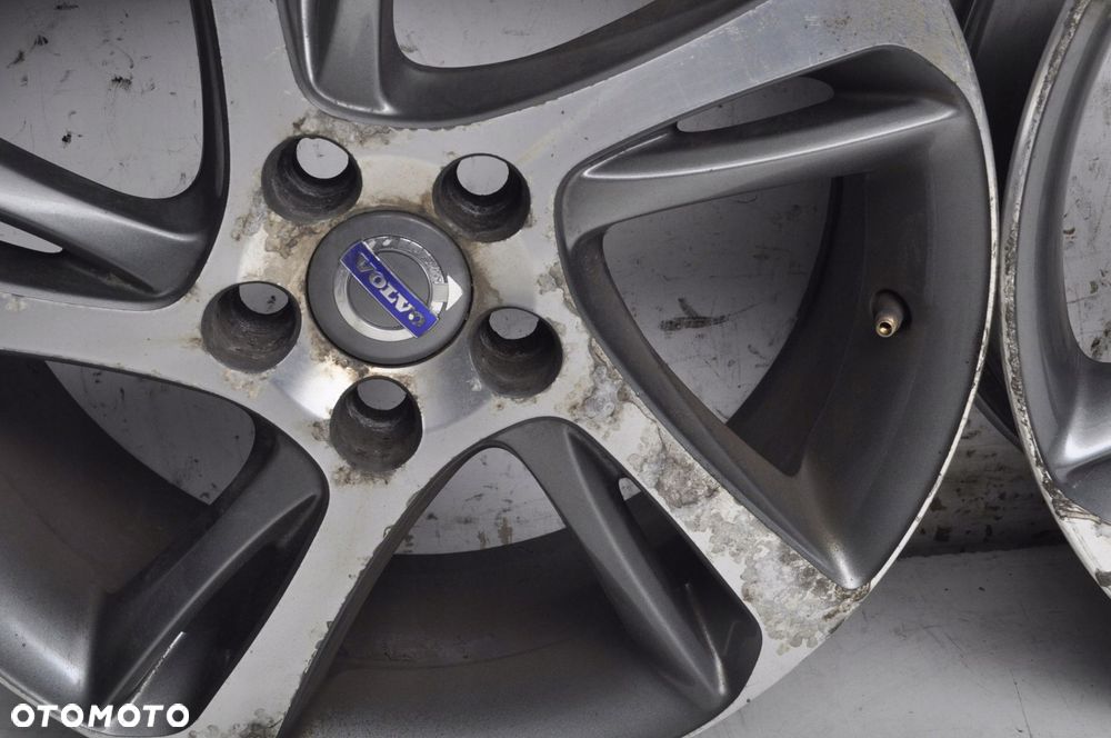 VOLVO  FELGI 17 7.0 5X108 ET52.5 31302877 KPL - 3