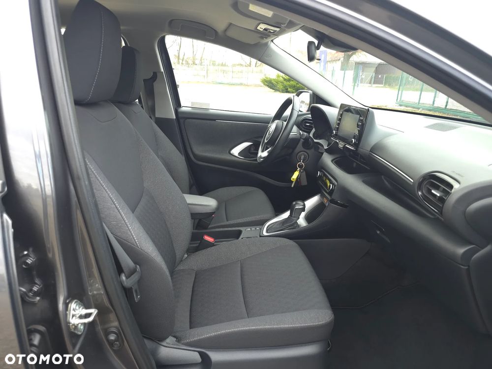 Toyota Yaris - 14
