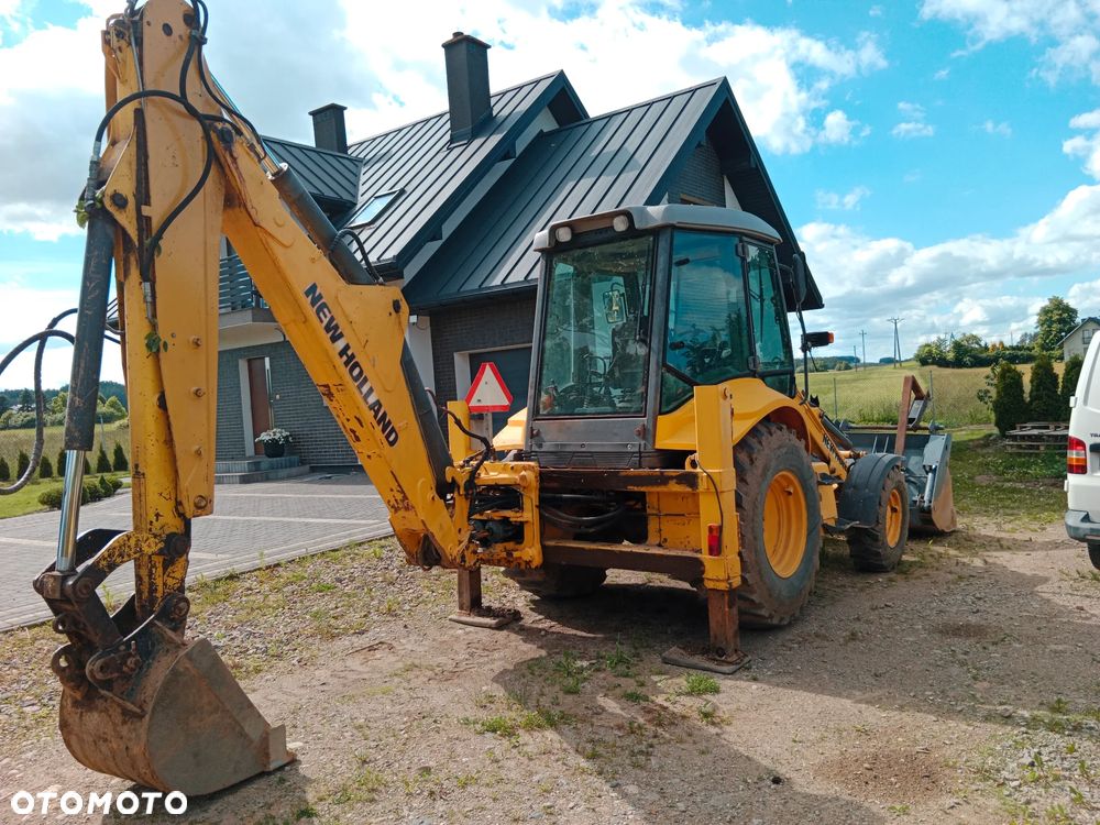 New Holland LB95B - 6