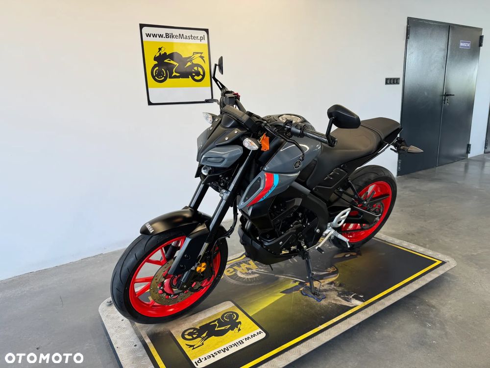 Yamaha MT - 4