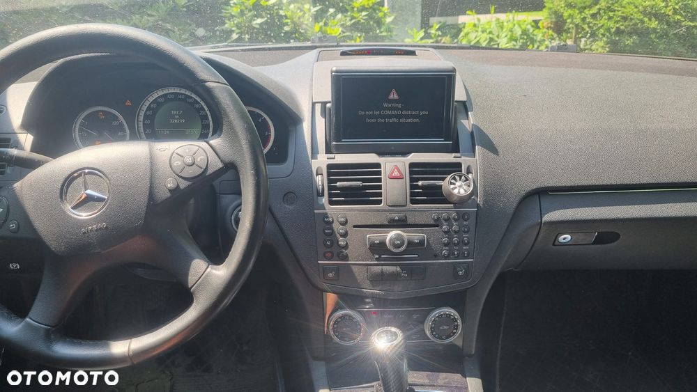 Mercedes-Benz Klasa C 220 CDI BlueEff Classic - 9