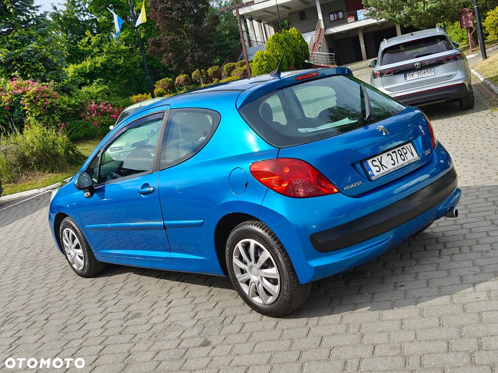 Peugeot 207 - 10