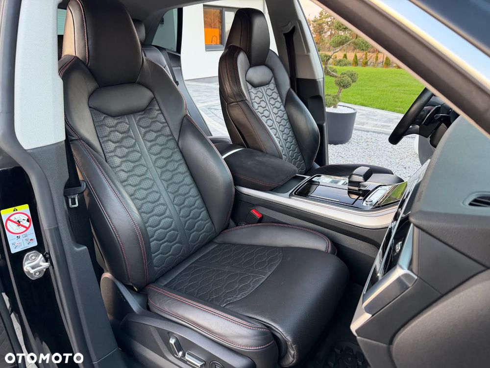 Audi Q8 - 24