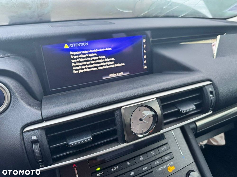 Lexus IS Luxury Line - 18