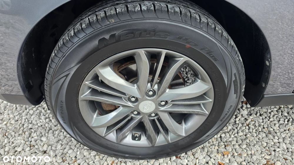Hyundai ix35 - 23