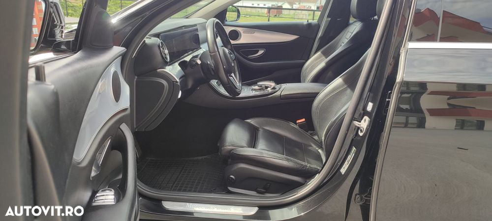 Mercedes-Benz E - 10