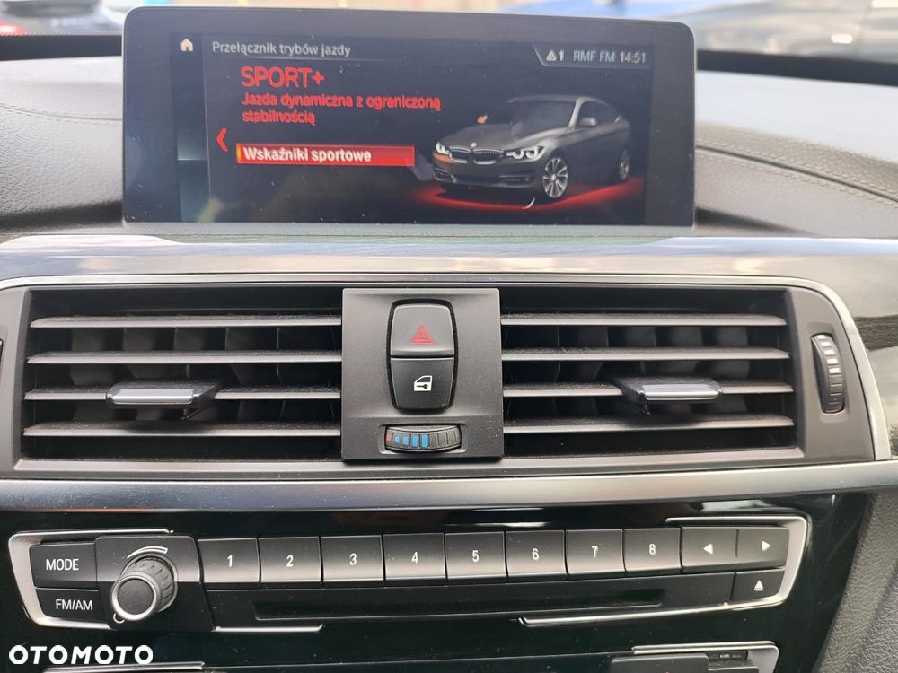 BMW Seria 3 330i GPF Luxury Line - 23