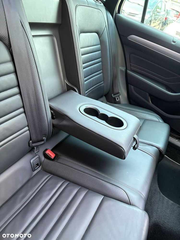 Volkswagen Passat - 17