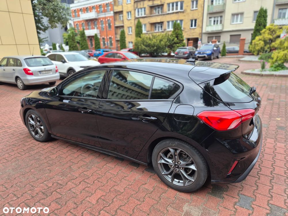 Ford Focus 1.5 EcoBoost ST-Line - 4