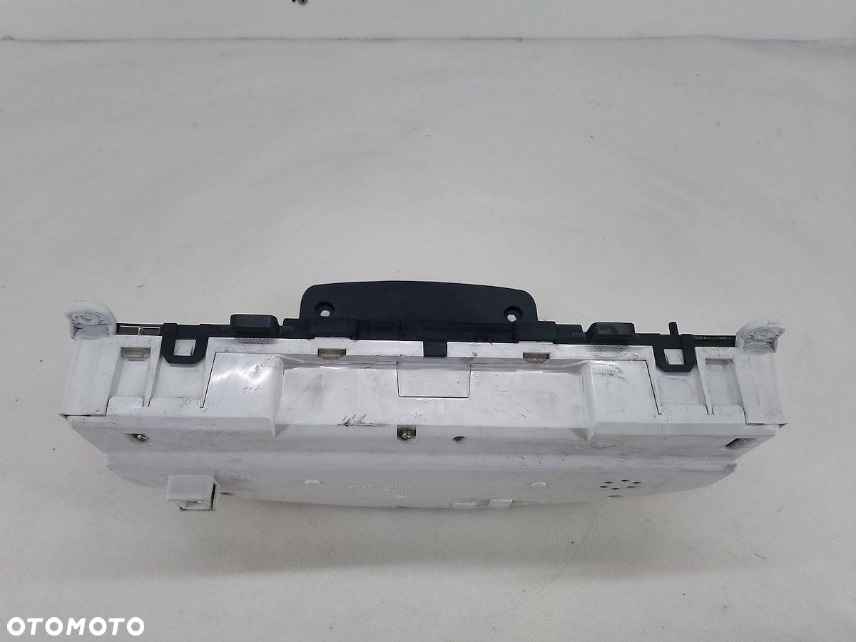 LICZNIK VOLVO V70 III ( 07-12 ) 31270899AA  36002598 2.0 D 136KM - 8