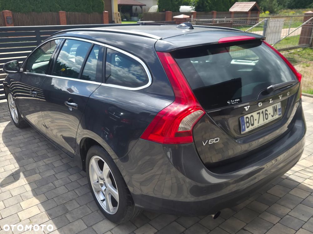 Volvo V60 D3 Momentum - 13