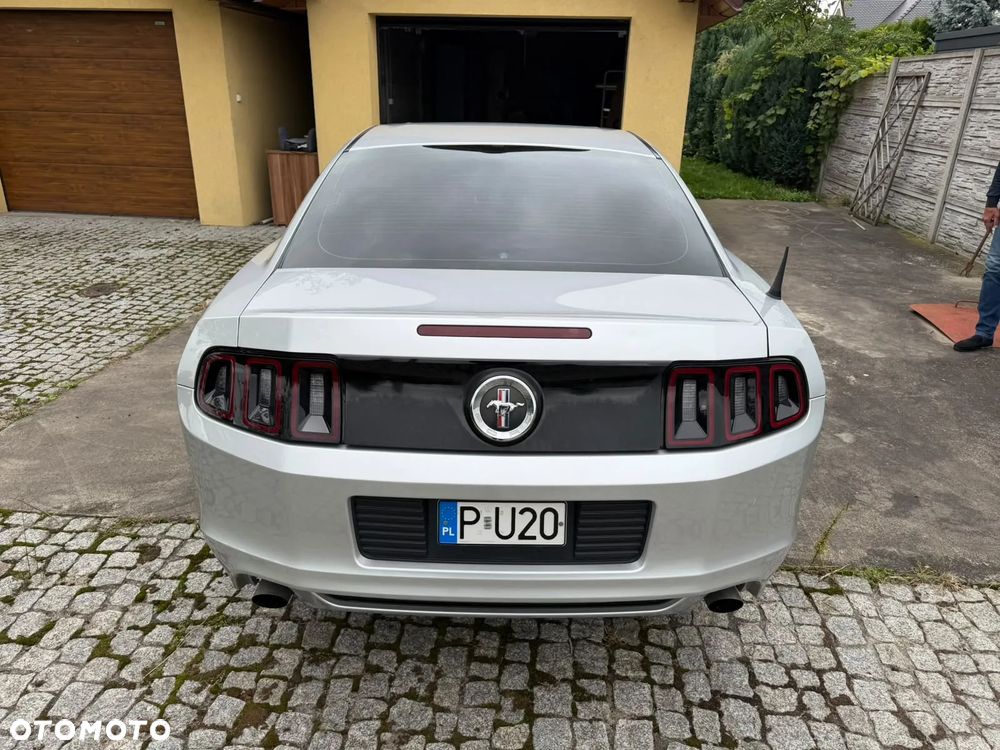 Ford Mustang 3.7 V6 - 4